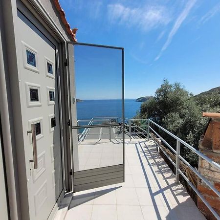 Ligonari Sea View Apartment Tarti Exteriör bild